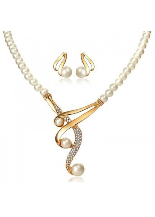 White & Gold-Toned Gold-Plated Pearl-Studded Necklace Set