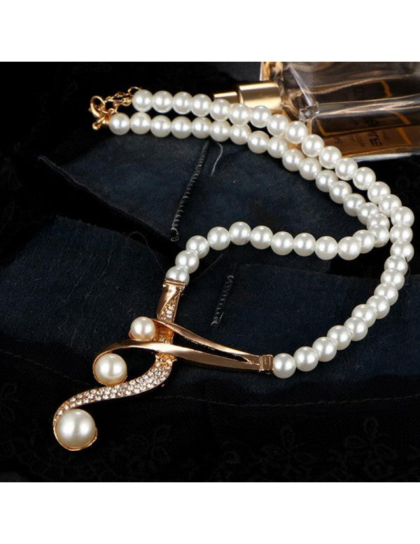 White & Gold-Toned Gold-Plated Pearl-Studded Necklace Set