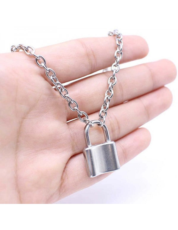Glitzy Lock Design Silver Plated Chain Necklace For Women/Girls