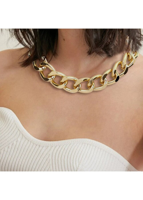 Tantalizing Gold Plated Necklace For Women/Girls