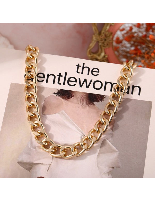 Tantalizing Gold Plated Necklace For Women/Girls