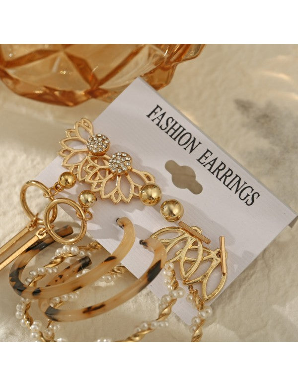Mesmerizing Pearl Gold Plated 6 Pair of Earrings For Women/Girls